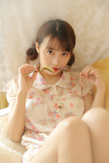 她快高潮时故意拔出来
